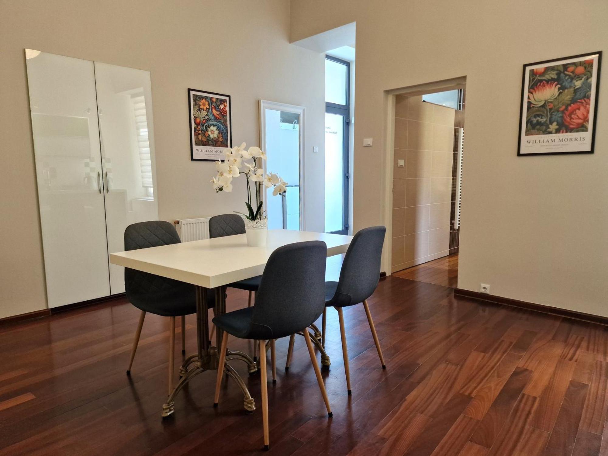 Apartment Exclusive View Cvjetni Trg ซาเกร็บ ภายนอก รูปภาพ
