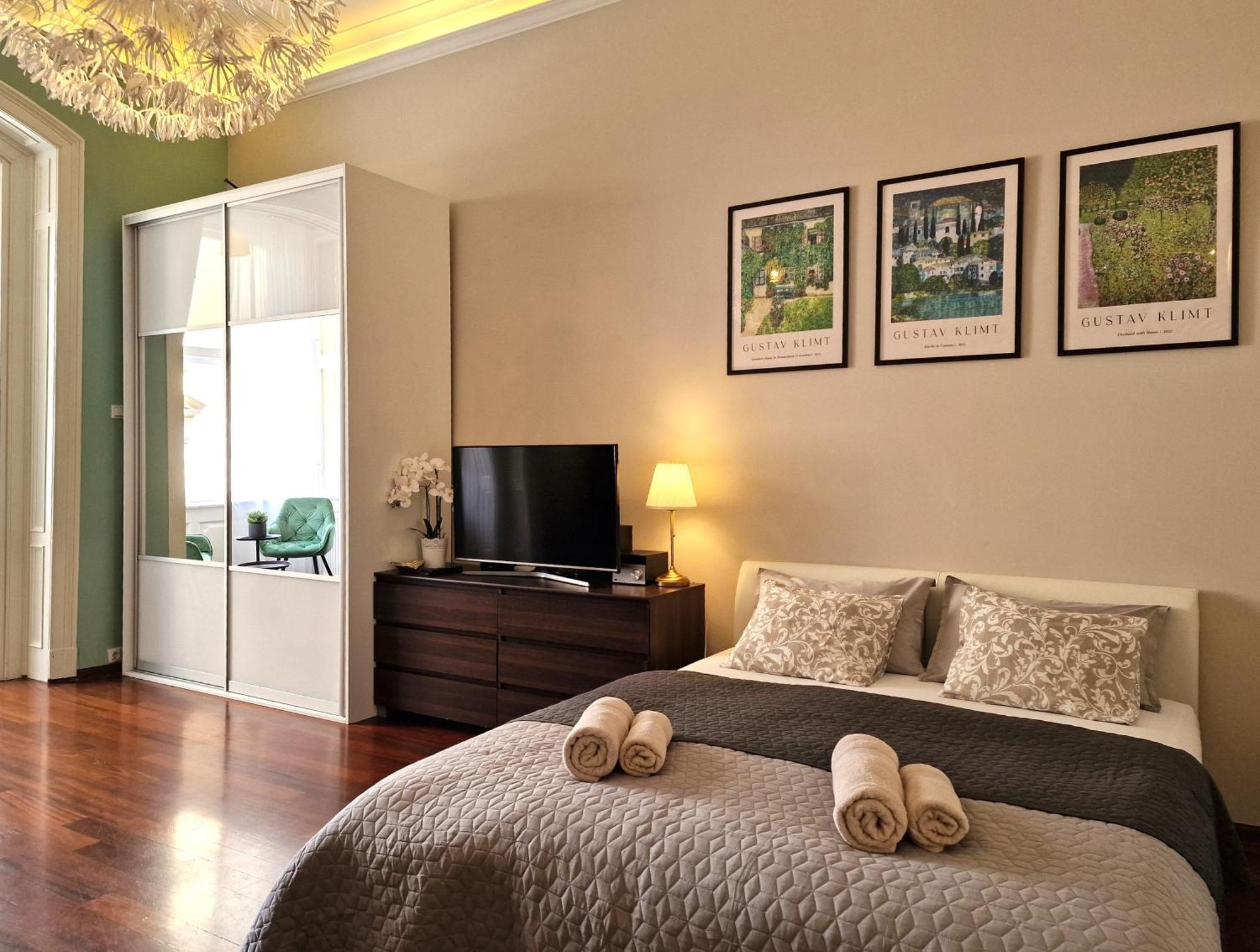 Apartment Exclusive View Cvjetni Trg ซาเกร็บ ภายนอก รูปภาพ